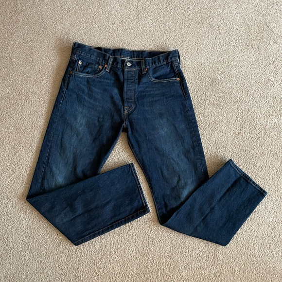 Levi’s 501 size 33/30 dark wash - Picture 1 of 4